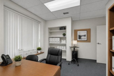 Commercial property in Orlando, Florida 250.84 sq.m. № 2196105 - photo 27