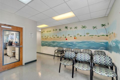 Commercial property in Orlando, Florida 250.84 sq.m. № 2196105 - photo 7