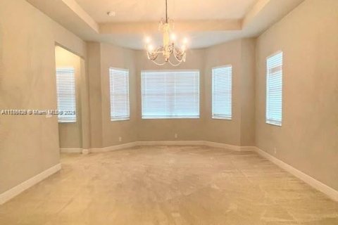 Villa ou maison à louer à Palm Beach Gardens, Floride: 4 chambres, 293.29 m2 № 2037845 - photo 15