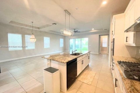 Villa ou maison à louer à Palm Beach Gardens, Floride: 4 chambres, 293.29 m2 № 2037845 - photo 16