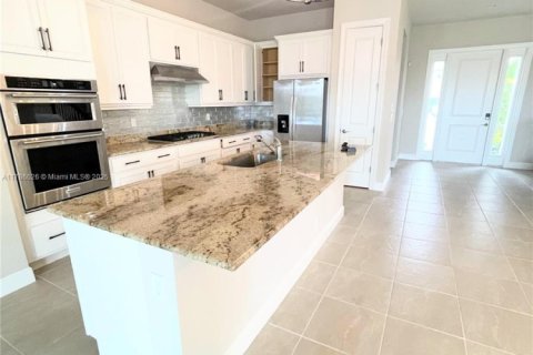 Villa ou maison à louer à Palm Beach Gardens, Floride: 4 chambres, 293.29 m2 № 2037845 - photo 23