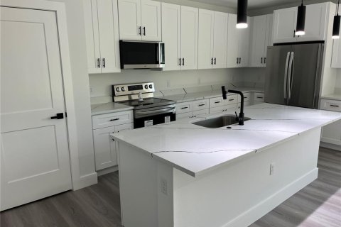 House in Kissimmee, Florida 3 bedrooms, 167.22 sq.m. № 1798661 - photo 5