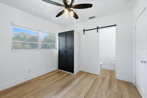 Casa en venta en Sarasota, Florida, 4 dormitorios, 144.09 m2 № 2377498 - foto 15