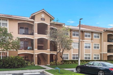 Condo in Pembroke Pines, Florida, 1 bedroom  № 2010369