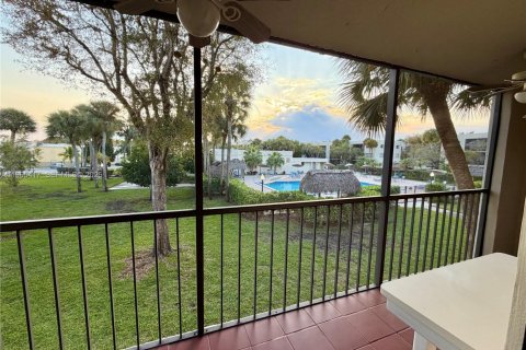 Condo in Miami, Florida, 2 bedrooms  № 2027758 - photo 16
