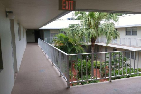 Copropriété à louer à St. Lucie, Floride: 2 chambres, 89.74 m2 № 2272340 - photo 6