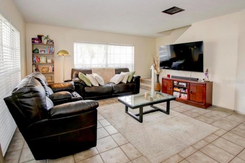 Adosado en alquiler en Brandon, Florida, 2 dormitorios, 107.67 m2 № 1869737 - foto 6