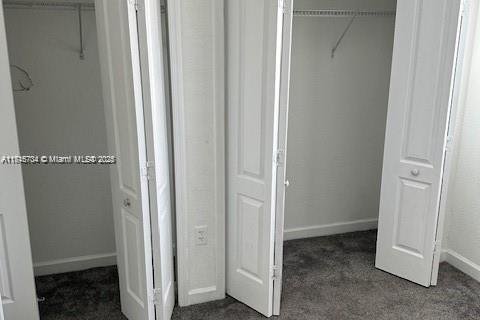 Condo in Hialeah, Florida, 2 bedrooms  № 1940326 - photo 11