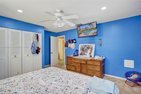 House in St. Lucie, Florida 4 bedrooms, 310.94 sq.m. № 1944073 - photo 11