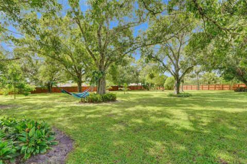 House in St. Lucie, Florida 4 bedrooms, 310.94 sq.m. № 1944073 - photo 30