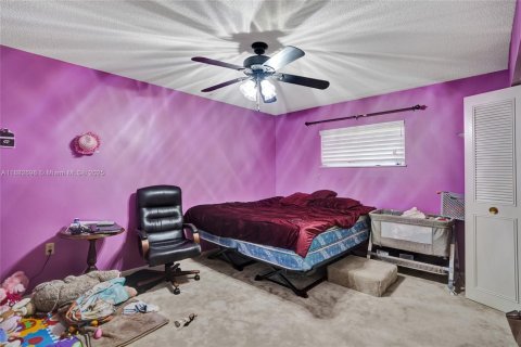House in St. Lucie, Florida 4 bedrooms, 310.94 sq.m. № 1944073 - photo 19