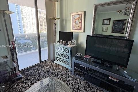 Condo in Aventura, Florida, 2 bedrooms № 1975071 - photo 8