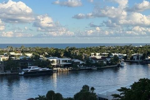 Condo in Aventura, Florida, 2 bedrooms № 1975071 - photo 1