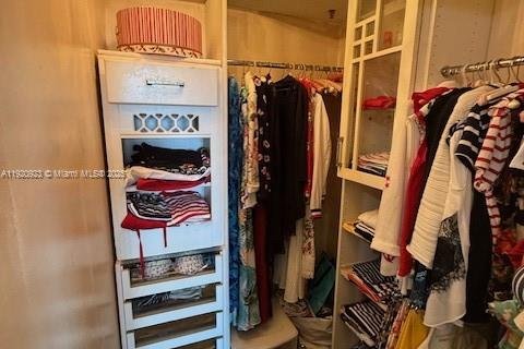 Condo in Aventura, Florida, 2 bedrooms № 1975071 - photo 18