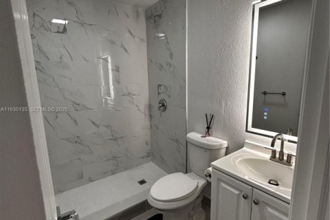 Снять в аренду коммерческую недвижимость в Холливуд, Флорида 39.02м2, № 1988667 - фото 7