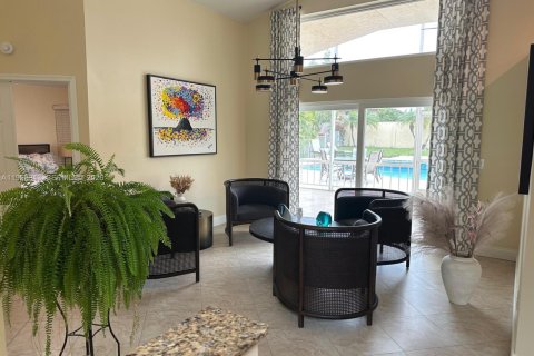 Купить виллу или дом в Корал-Спрингс, Флорида 4 спальни, 166.76м2, № 2010475 - фото 3