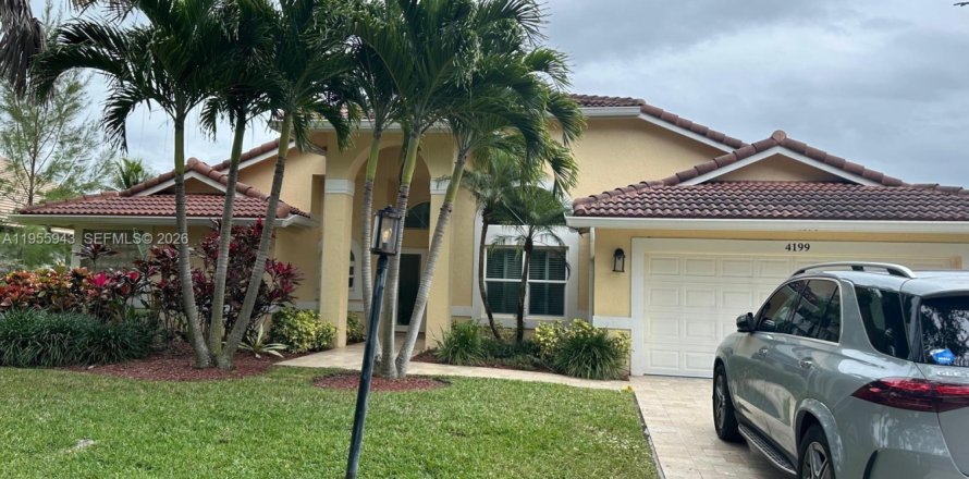 Дом в Корал-Спрингс, Флорида 4 спальни, 166.76м2 № 2010475