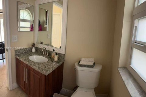 Купить виллу или дом в Корал-Спрингс, Флорида 4 спальни, 166.76м2, № 2010475 - фото 18