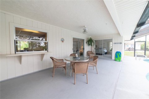 Villa ou maison à vendre à Englewood, Floride: 2 chambres, 173.63 m2 № 1287672 - photo 19