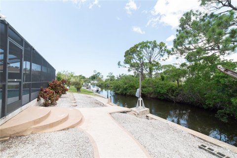 Villa ou maison à vendre à Englewood, Floride: 2 chambres, 173.63 m2 № 1287672 - photo 20
