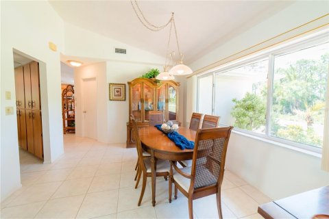Villa ou maison à vendre à Englewood, Floride: 2 chambres, 173.63 m2 № 1287672 - photo 9