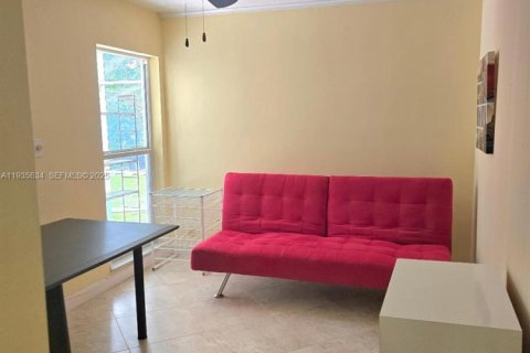 Condominio en alquiler en Oakland Park, Florida, 2 dormitorios, 78.97 m2 № 1993955 - foto 4