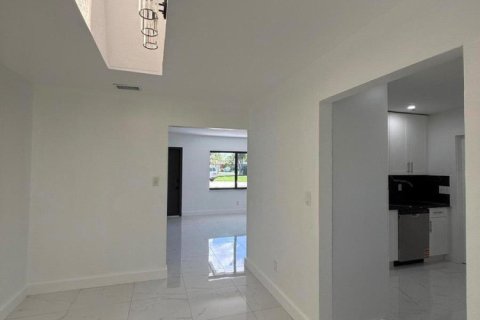 Casa en venta en Tamarac, Florida, 2 dormitorios, 149.85 m2 № 2382870 - foto 18
