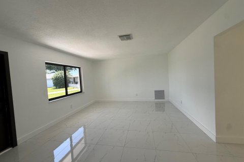 Casa en venta en Tamarac, Florida, 2 dormitorios, 149.85 m2 № 2382870 - foto 8