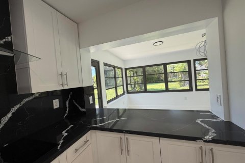 Casa en venta en Tamarac, Florida, 2 dormitorios, 149.85 m2 № 2382870 - foto 12