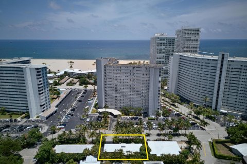 Casa en venta en Fort Lauderdale, Florida, 3 dormitorios, 150.5 m2 № 2189874 - foto 2