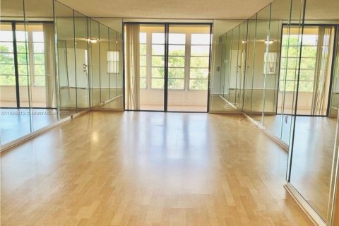 Copropriété à vendre à North Lauderdale, Floride: 1 chambre, 75.25 m2 № 1979391 - photo 6