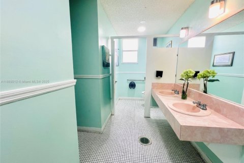 Copropriété à vendre à North Lauderdale, Floride: 1 chambre, 75.25 m2 № 1979391 - photo 20