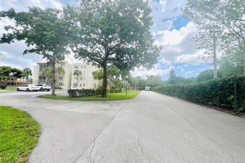 Copropriété à vendre à North Lauderdale, Floride: 1 chambre, 75.25 m2 № 1979391 - photo 30