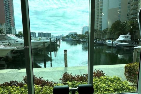 Купить кондоминиум в Авентура, Флорида 2 спальни, 160.72м2, № 1997626 - фото 26