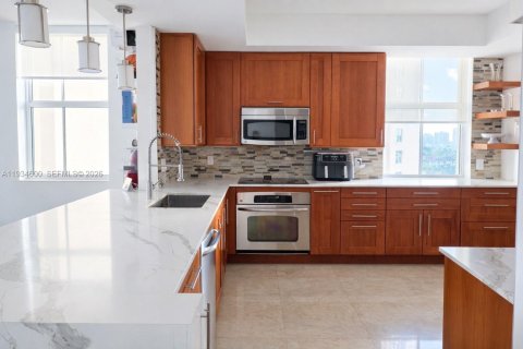 Купить кондоминиум в Авентура, Флорида 2 спальни, 160.72м2, № 1997626 - фото 4