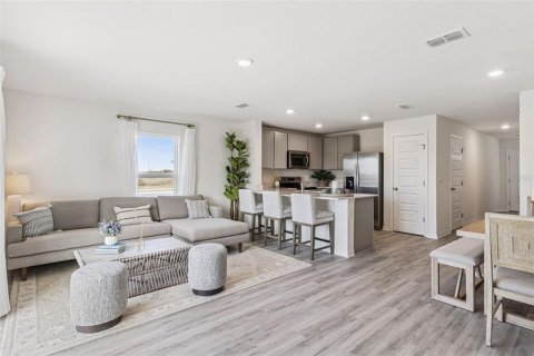 Touwnhouse à vendre à Lake Wales, Floride: 3 chambres, 135.92 m2 № 2207738 - photo 3