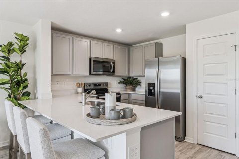 Touwnhouse à vendre à Lake Wales, Floride: 3 chambres, 135.92 m2 № 2207738 - photo 11
