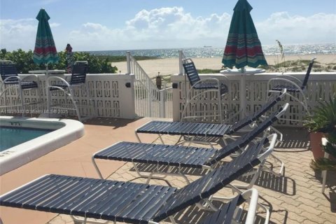 Hotel en venta en Pompano Beach, Florida № 1802527 - foto 25