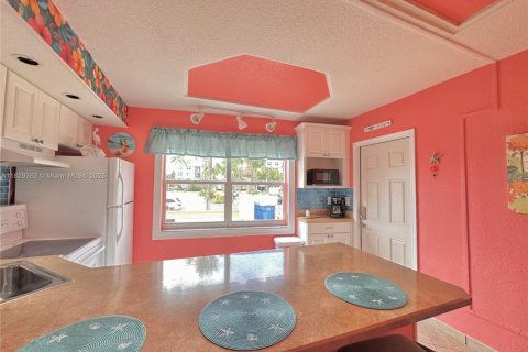 Hotel en venta en Pompano Beach, Florida № 1802527 - foto 14