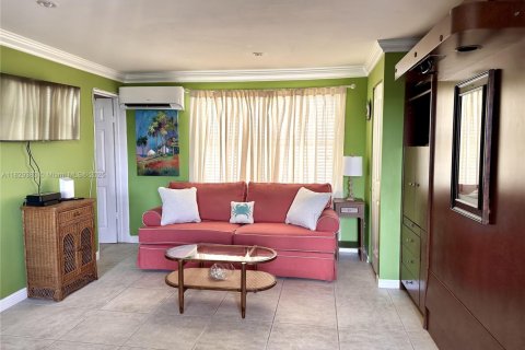 Hotel en venta en Pompano Beach, Florida № 1802527 - foto 18