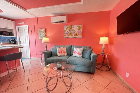 Hotel en venta en Pompano Beach, Florida № 1802527 - foto 13