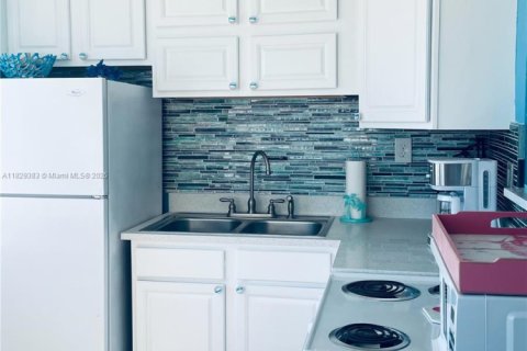 Hotel en venta en Pompano Beach, Florida № 1802527 - foto 10