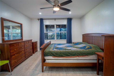 Villa ou maison à louer à Hollywood, Floride: 2 chambres, 89.19 m2 № 2023671 - photo 20