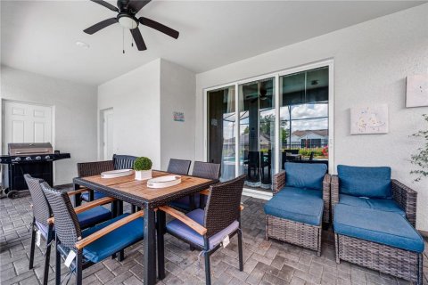 Casa en venta en Davenport, Florida, 6 dormitorios, 289.2 m2 № 2205313 - foto 5