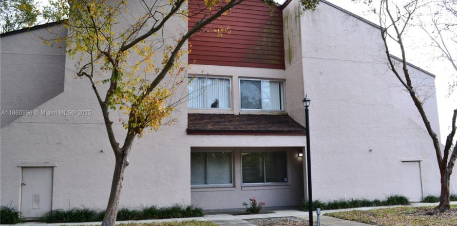 Condo in Orlando, Florida, 1 bedroom № 1892112