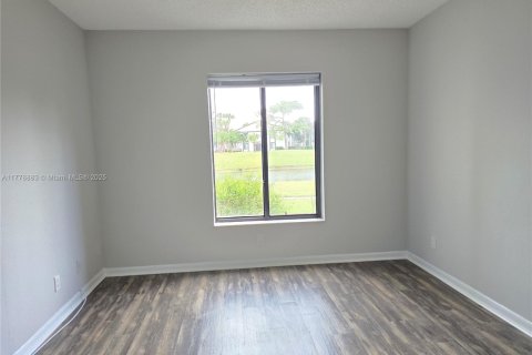 Condo in Palm City, Florida, 3 bedrooms  № 1698212 - photo 18
