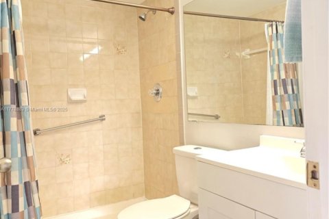 Condo in Palm City, Florida, 3 bedrooms  № 1698212 - photo 16