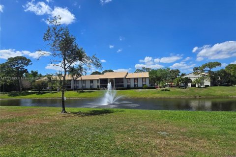 Condo in Palm City, Florida, 3 bedrooms  № 1698212 - photo 23