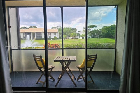 Condo in Palm City, Florida, 3 bedrooms  № 1698212 - photo 8