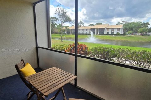 Condo in Palm City, Florida, 3 bedrooms  № 1698212 - photo 9